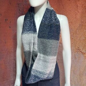 NWT Blue and Gray Knit Scarf